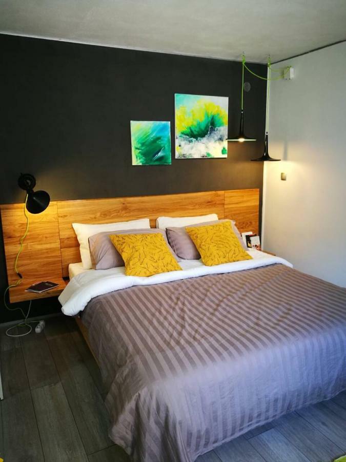 cres art studio lime apartment Extérieur photo