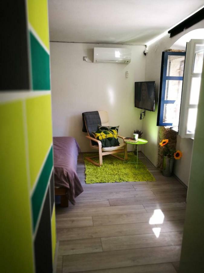 cres art studio lime apartment Extérieur photo